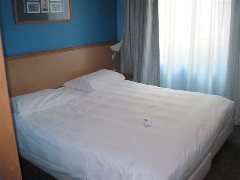 ไอบิส สไตล์ นาโปลี การิบัลดี Hotel เนเปิลส์ ภายนอก รูปภาพ